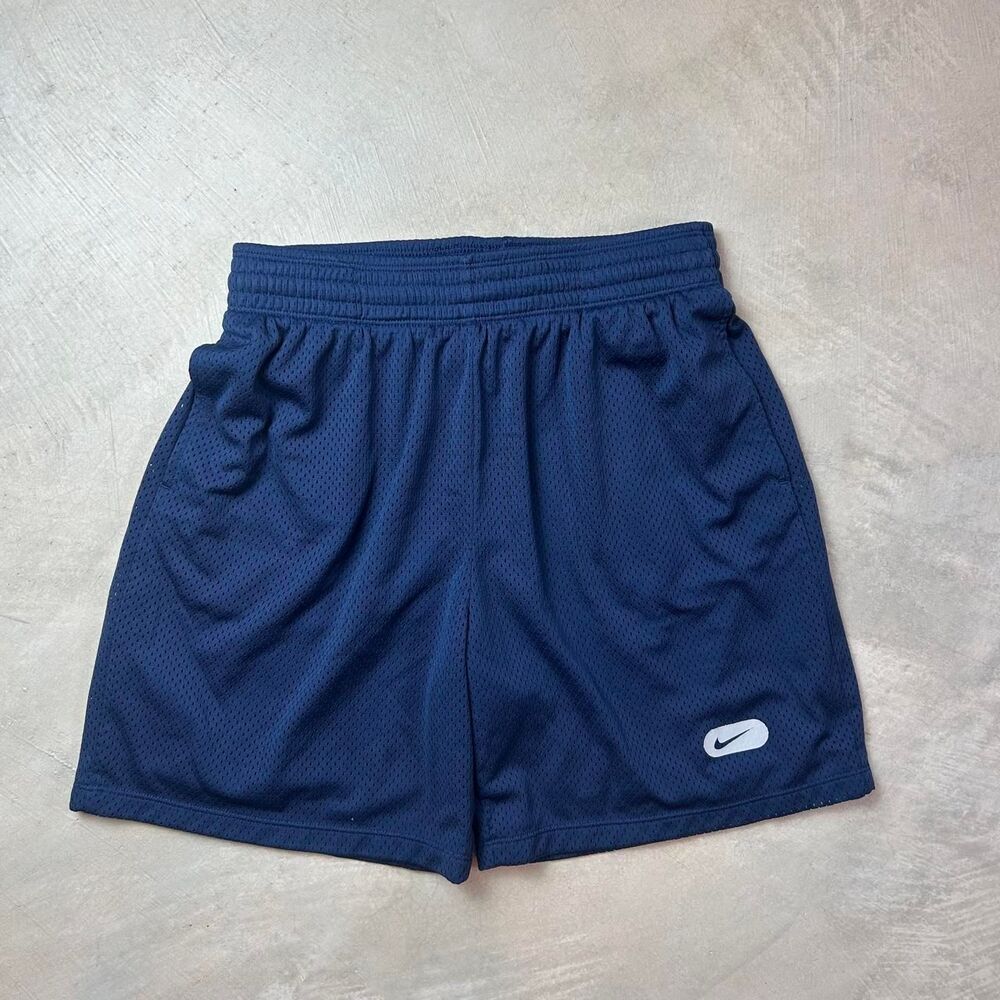 Nike Men's Navy and Blue Shorts